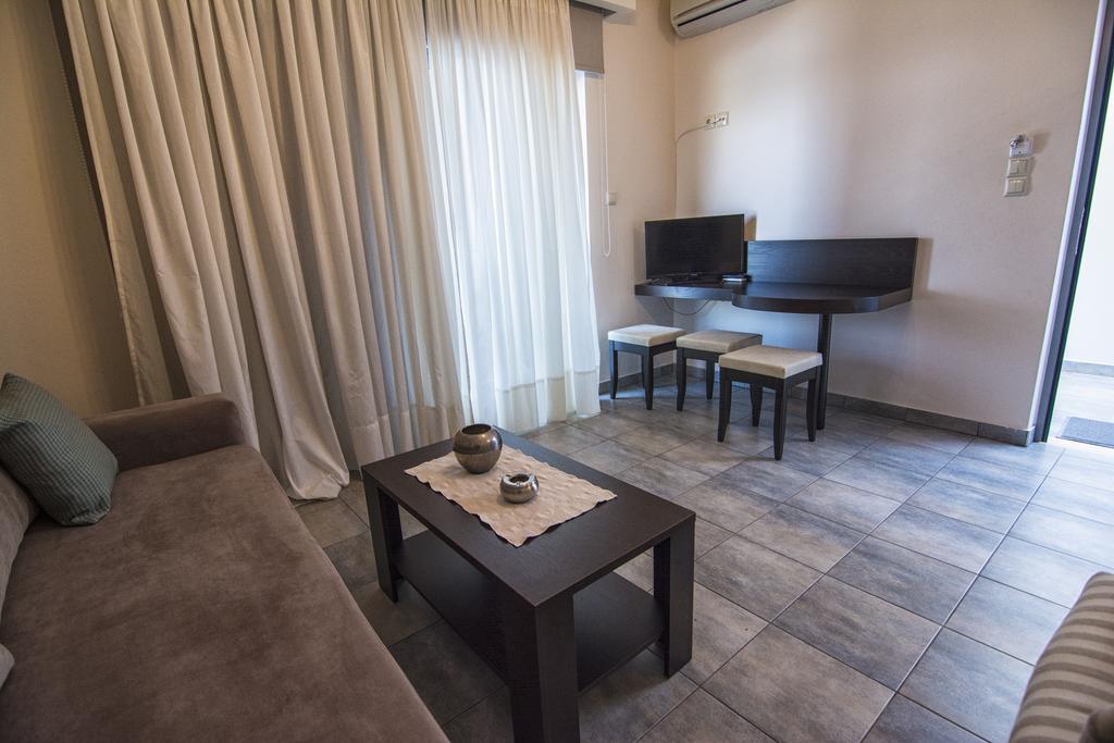 Gonis Suites Paleochora Exterior foto